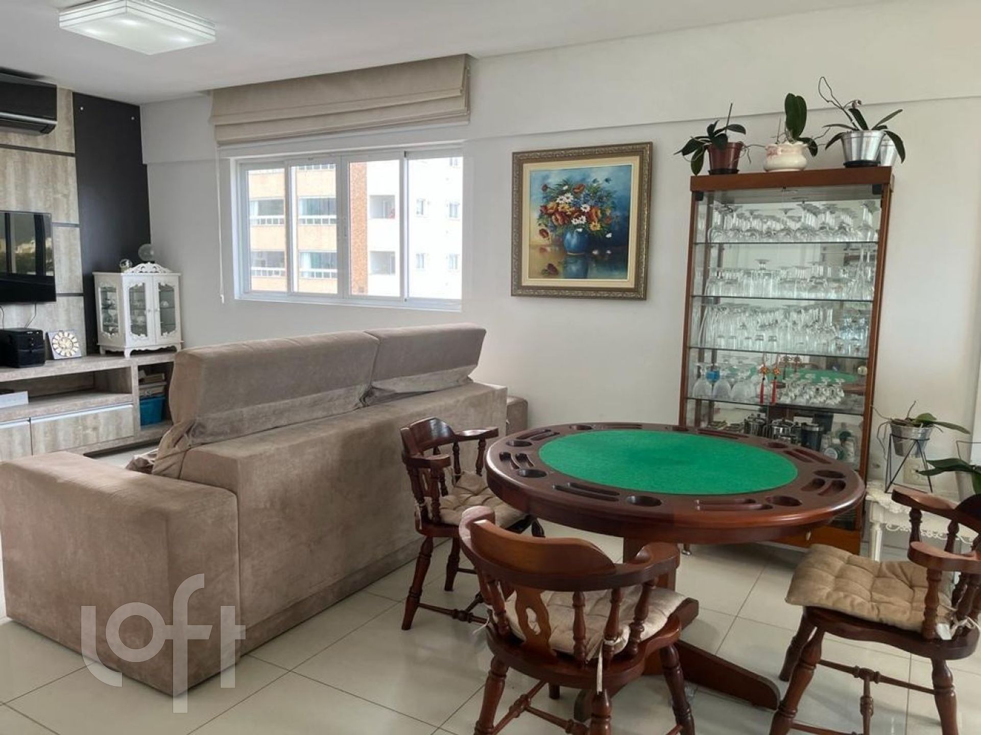 Apartamentos com 101m², 3 quartos, 3 suítes, 1 garagem, no bairro Centro em Balneário Camboriú