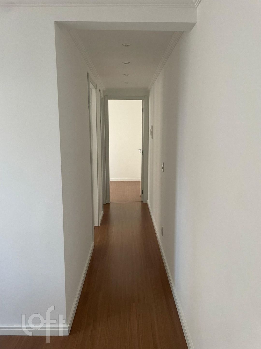 Apartamento à venda com 2 quartos, 40m² - Foto 7