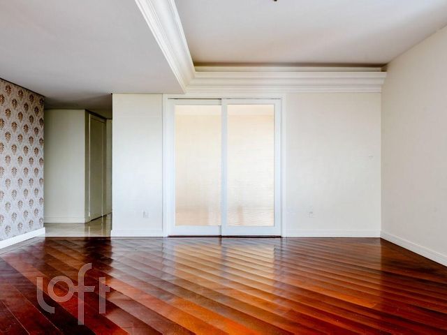 Apartamento com 184m², 3 dormitórios, 1 suíte, 2 vagas, Menino Deus em Porto Alegre