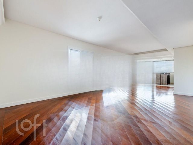 Apartamento com 184m², 3 dormitórios, 1 suíte, 2 vagas, Menino Deus em Porto Alegre