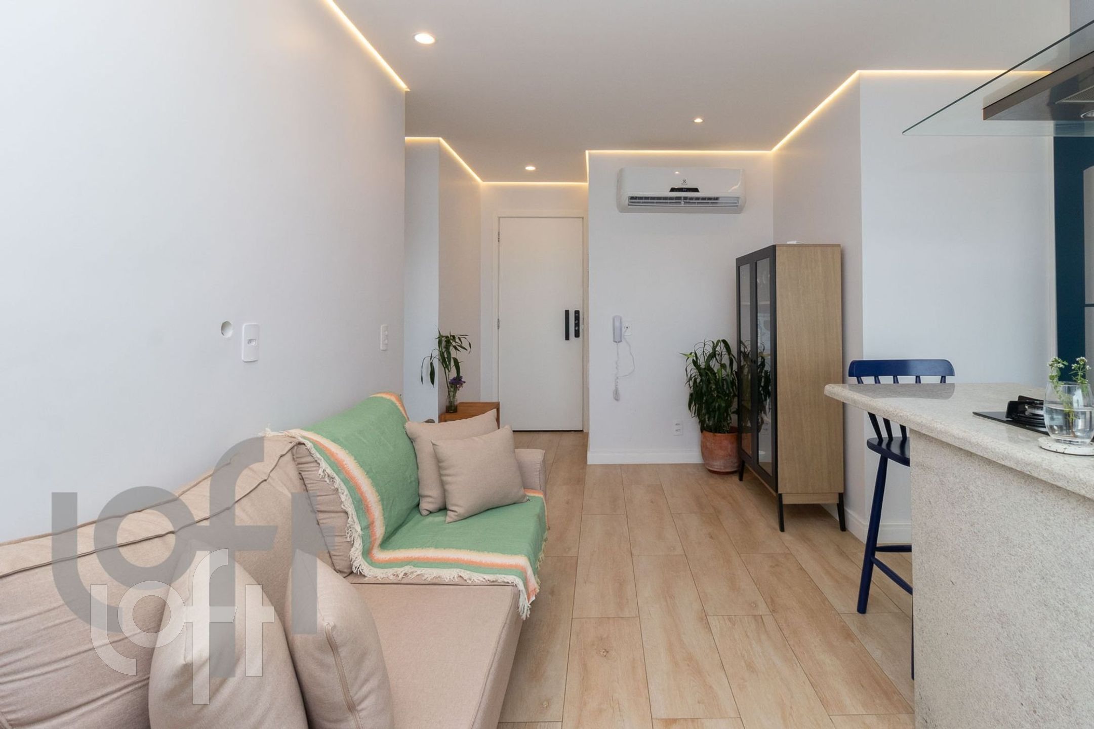 Apartamento à venda com 2 quartos, 57m² - Foto 17