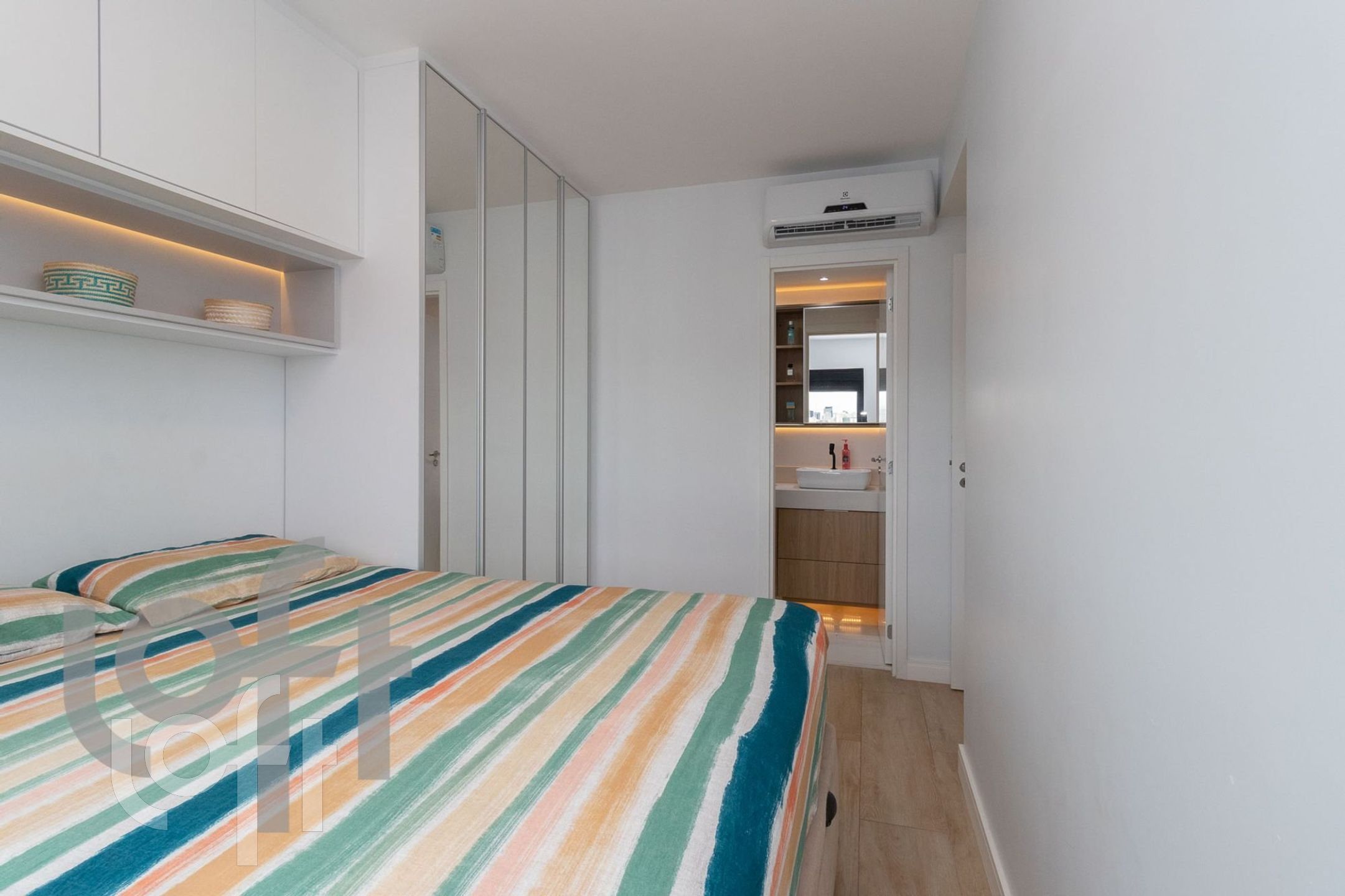 Apartamento à venda com 2 quartos, 57m² - Foto 9