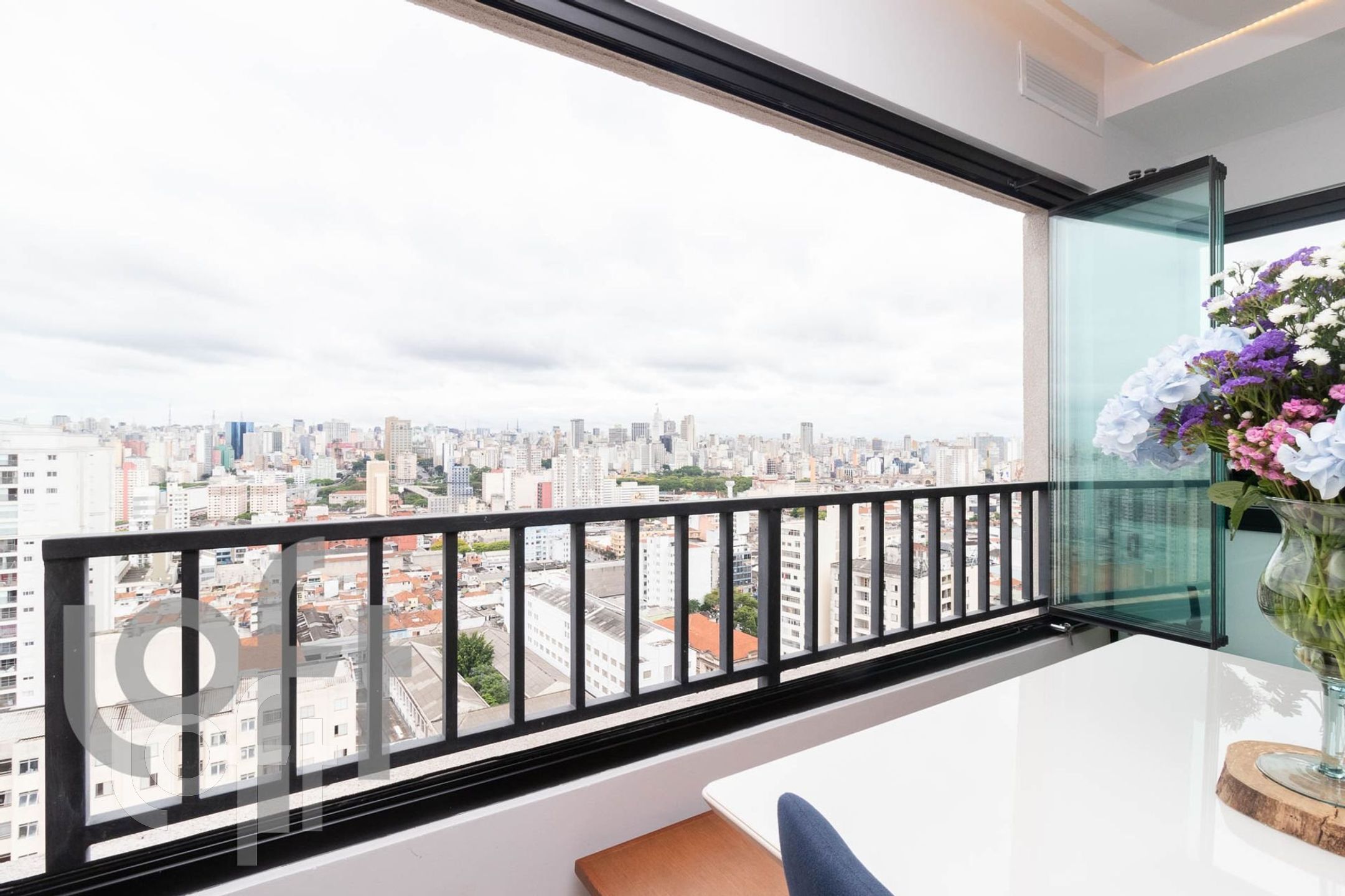 Apartamento à venda com 2 quartos, 57m² - Foto 12