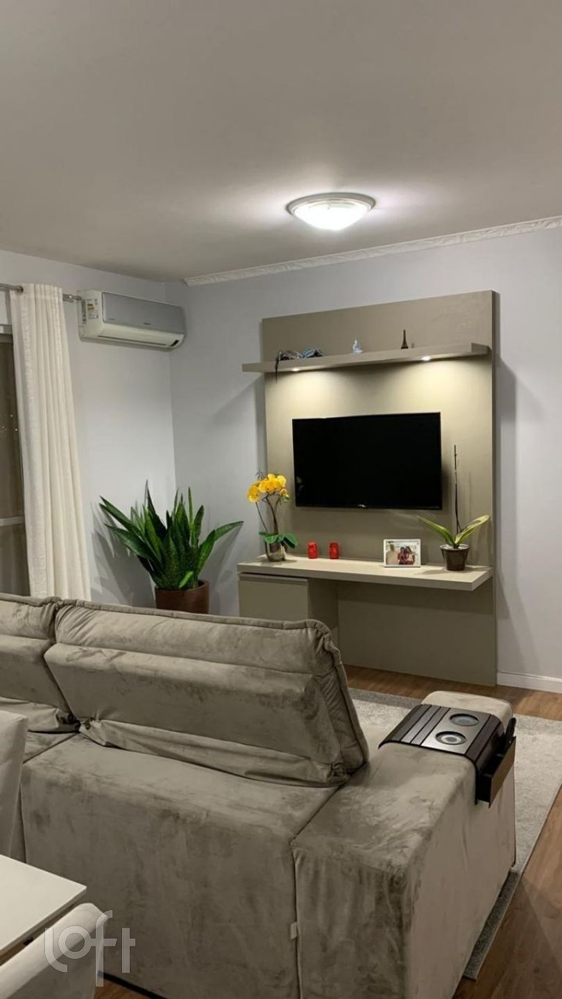 Apartamentos com 92m², 3 quartos, 1 suíte, 1 garagem, no bairro Centro em Florianópolis