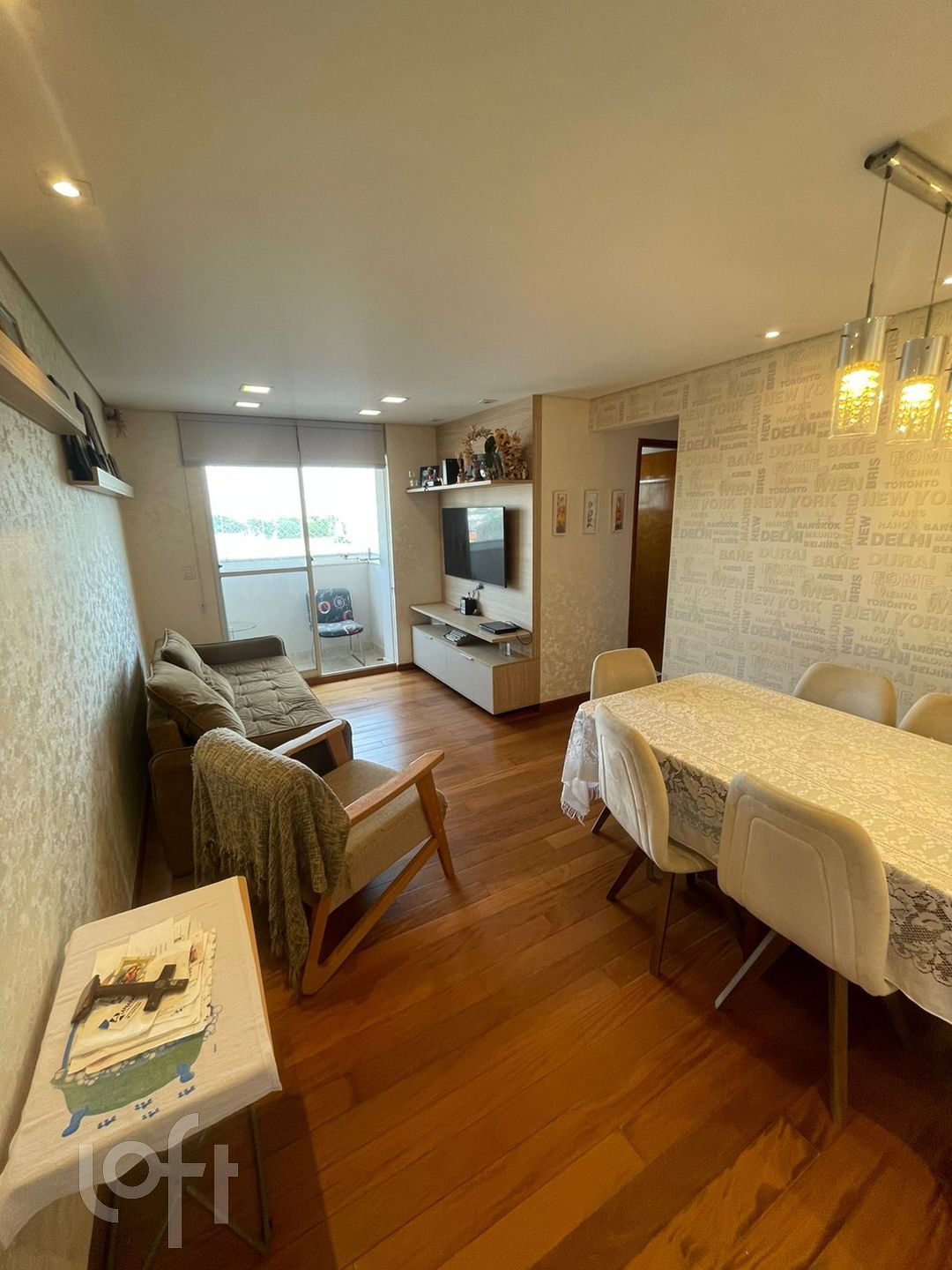 Apartamento à venda em Vila Bertioga com 62 m², 2 quartos, 1 vaga
