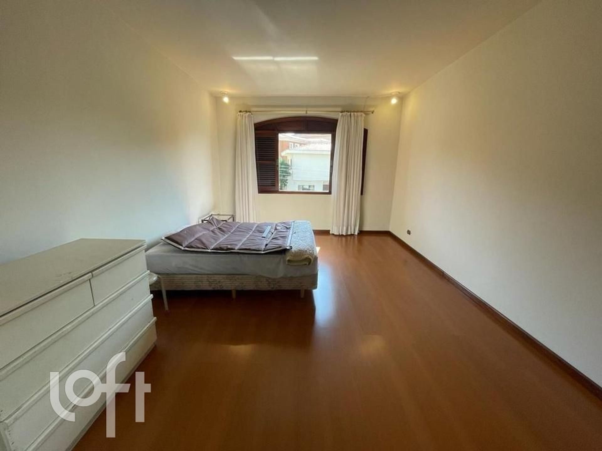 Casa à venda com 3 quartos, 600m² - Foto 15