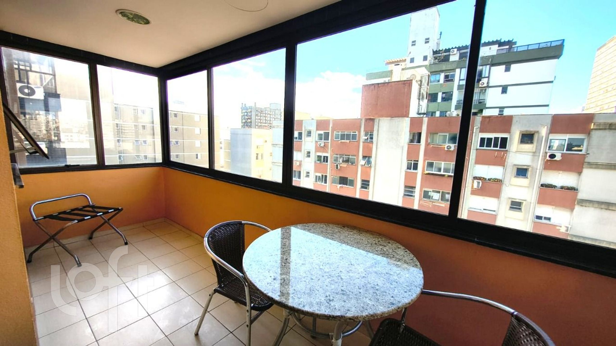 Apartamento com 46m², 1 dormitório, 1 vaga, Rio Branco em Porto Alegre