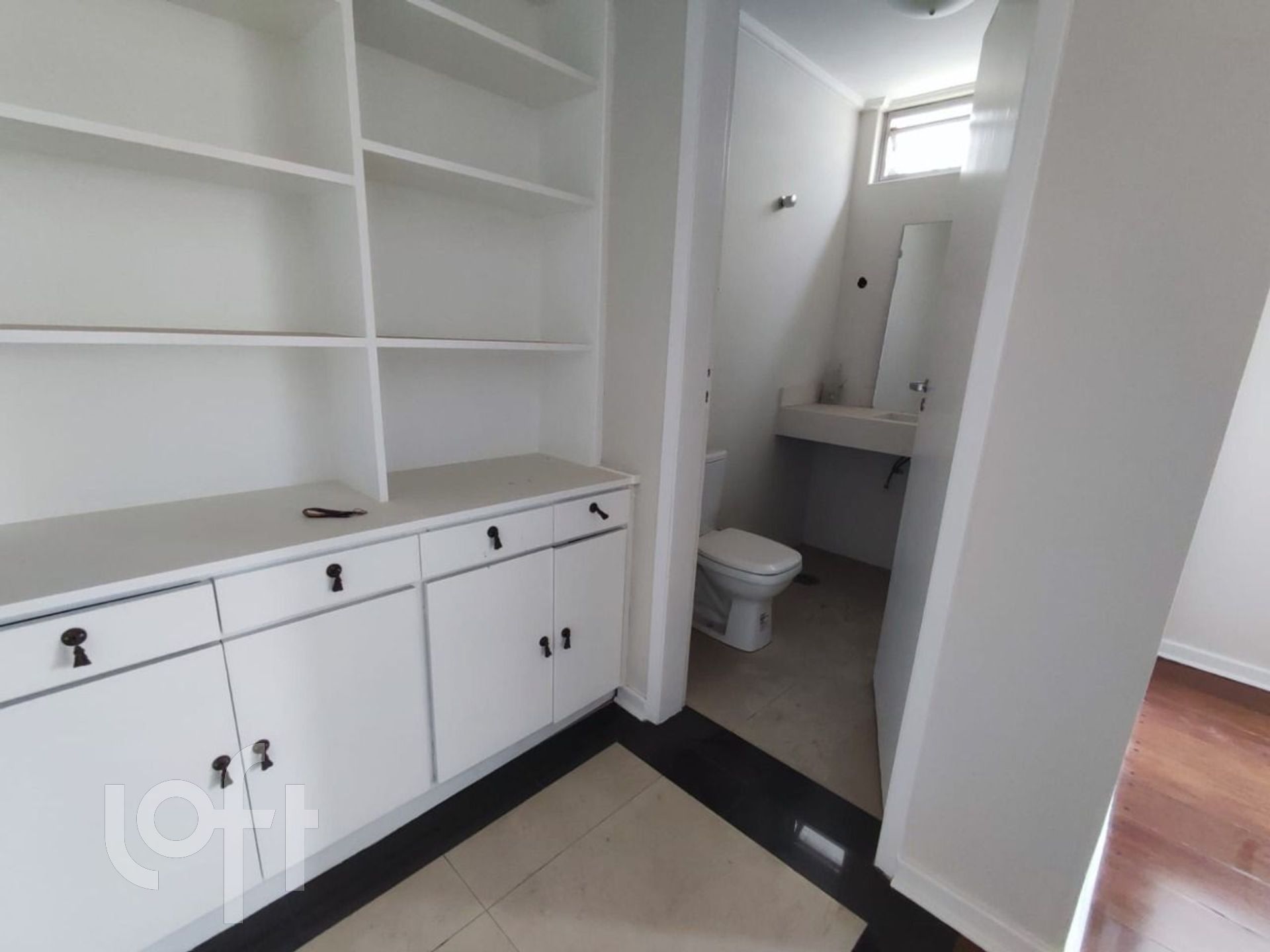 Apartamento à venda com 3 quartos, 198m² - Foto 10