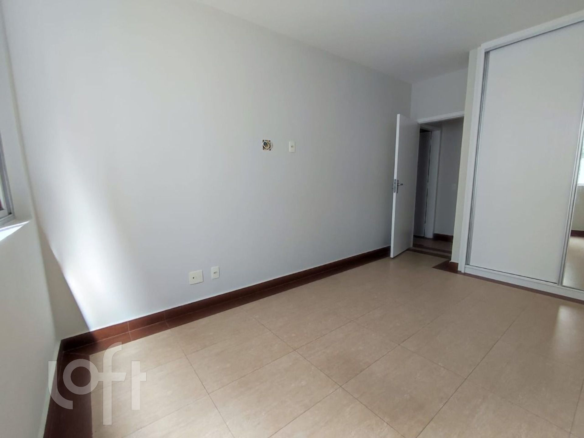 Apartamento à venda com 3 quartos, 198m² - Foto 25