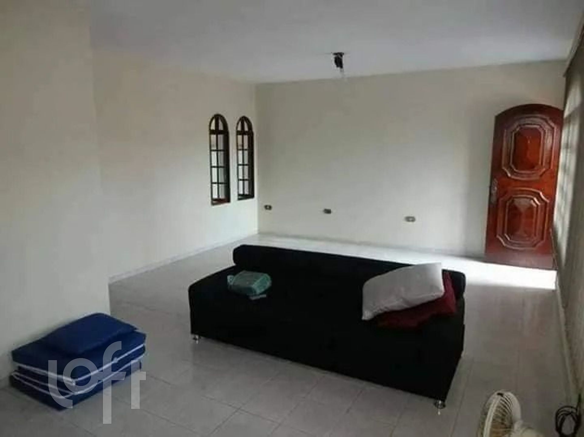 Casa à venda com 4 quartos, 286m² - Foto 2