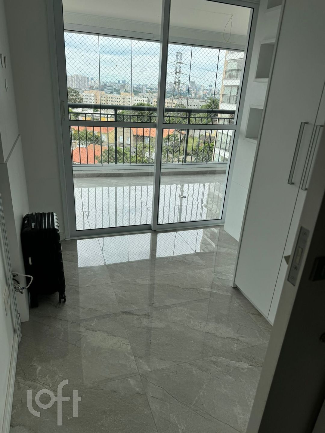 Apartamento à venda com 3 quartos, 78m² - Foto 2