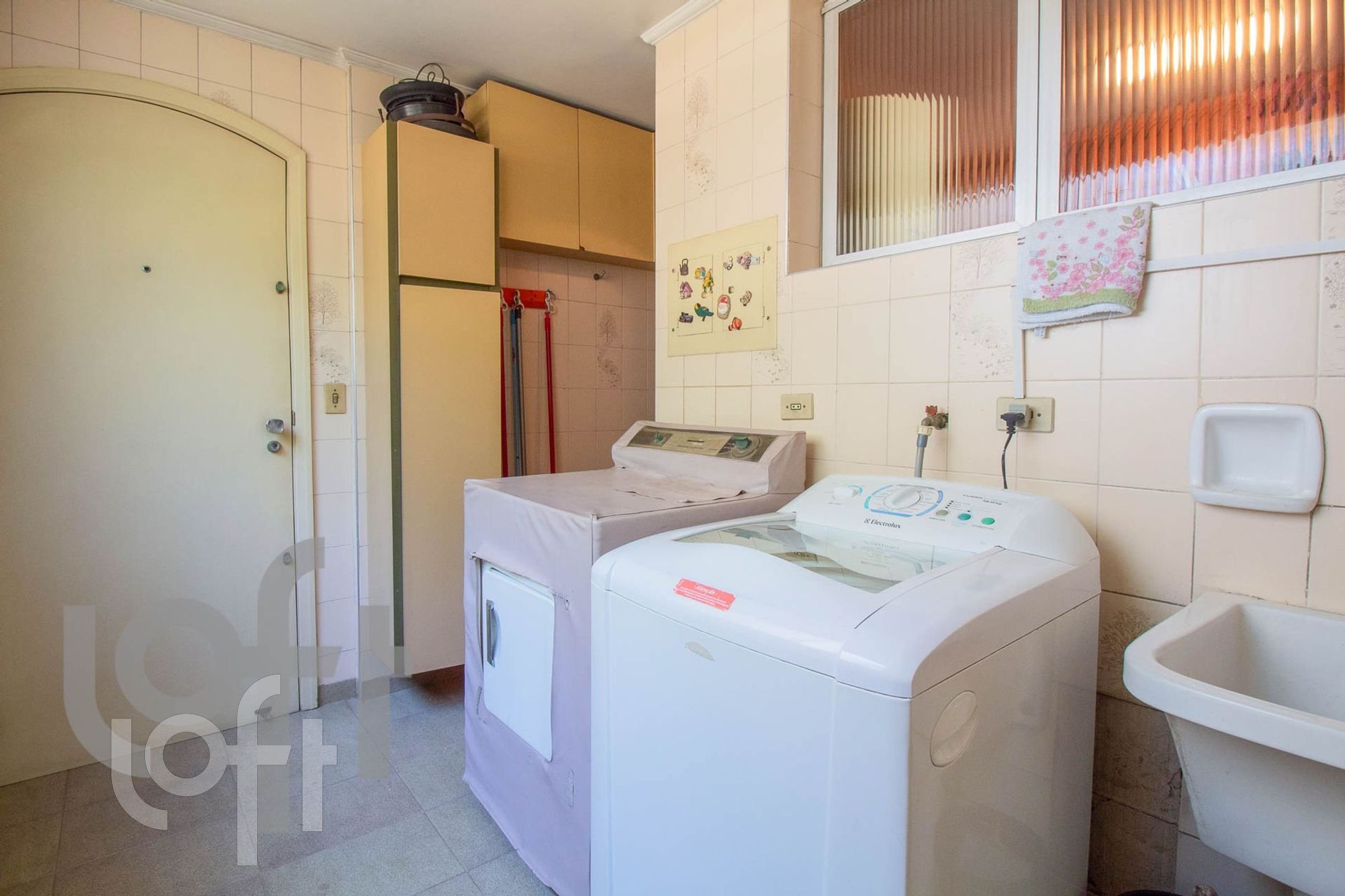 Apartamento à venda com 3 quartos, 140m² - Foto 35