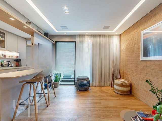 Apartamento com 72m², 2 dormitórios, 1 suíte, Petrópolis em Porto Alegre