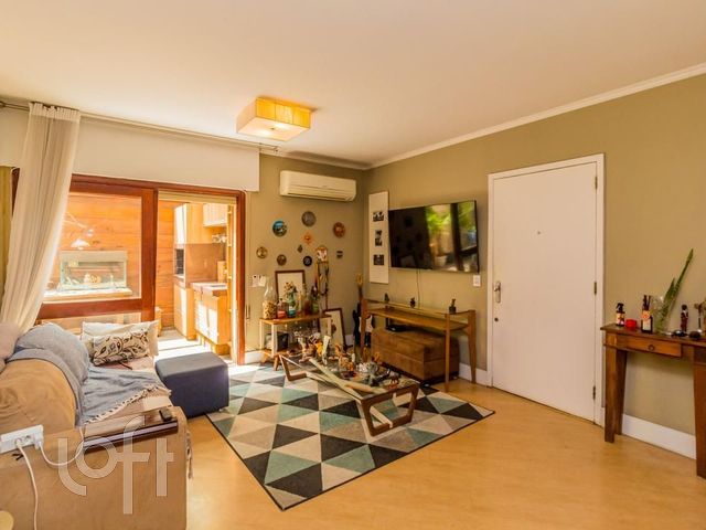 Apartamento com 114m², 3 dormitórios, 1 suíte, 1 vaga, Santa Cecília em Porto Alegre