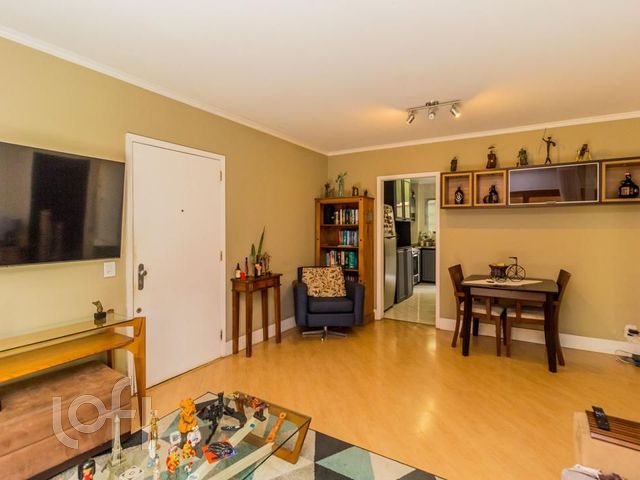 Apartamento com 114m², 3 dormitórios, 1 suíte, 1 vaga, Santa Cecília em Porto Alegre