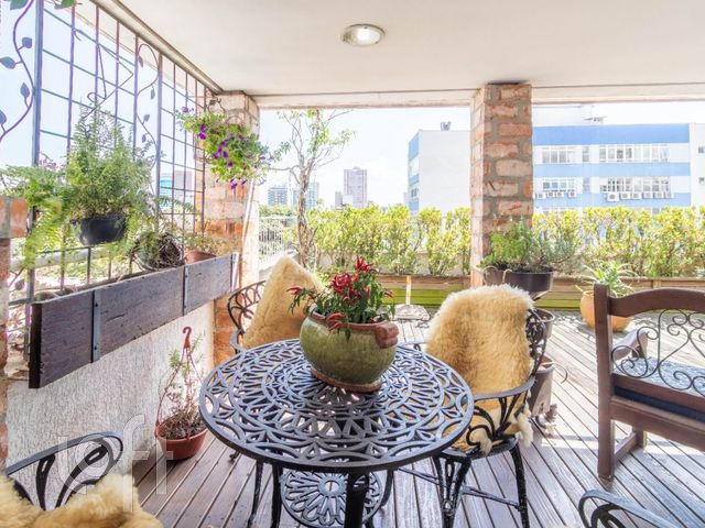 Apartamento com 171m², 2 dormitórios, 2 vagas, Rio Branco em Porto Alegre