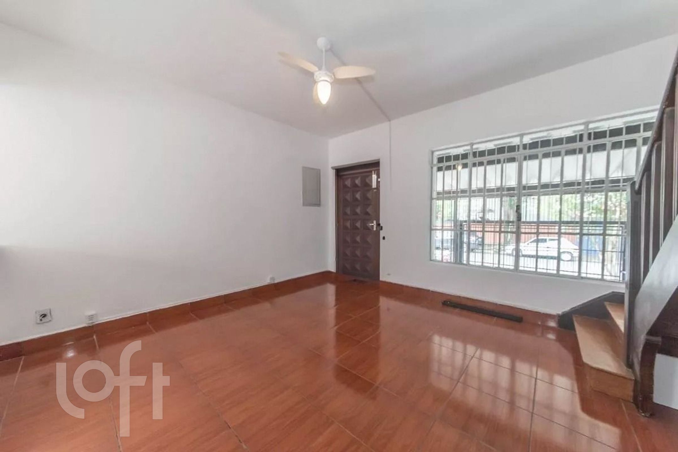 Casa à venda com 2 quartos, 100m² - Foto 2