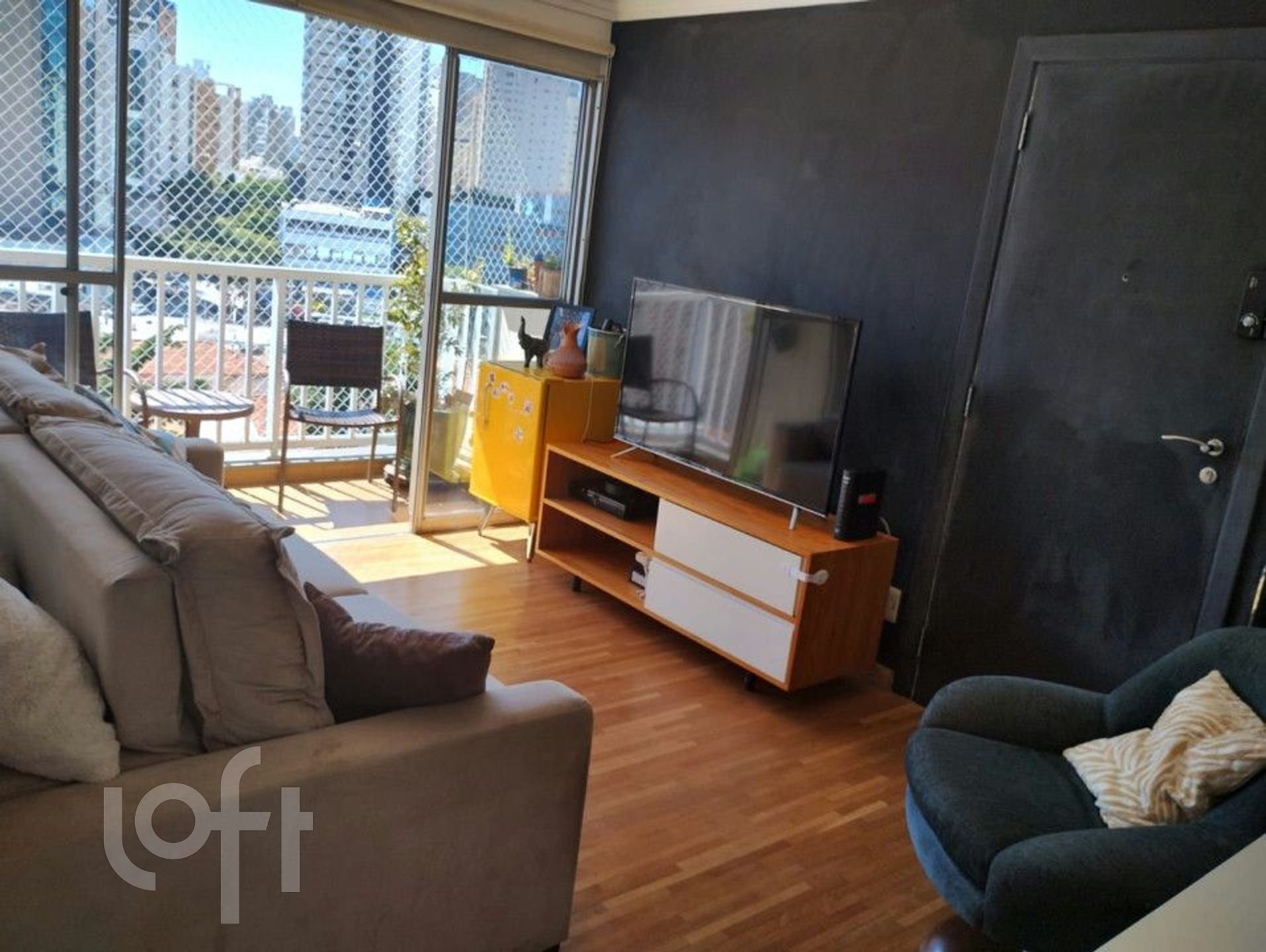 Apartamento à venda com 2 quartos, 74m² - Foto 1