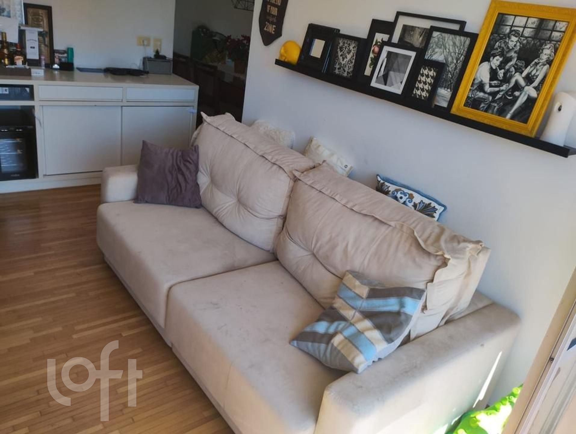 Apartamento à venda com 2 quartos, 74m² - Foto 4