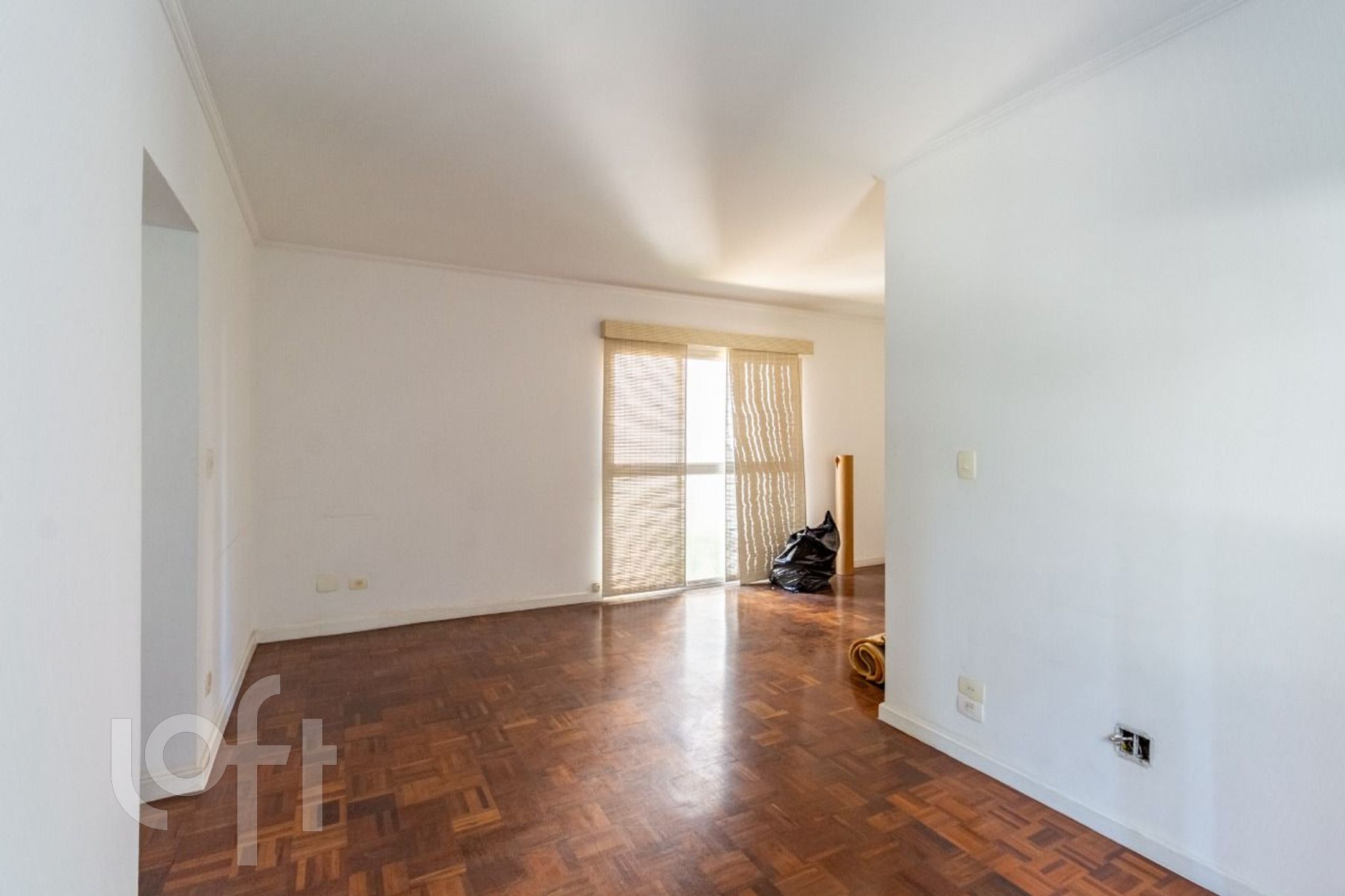 Apartamento à venda com 2 quartos, 83m² - Foto 2