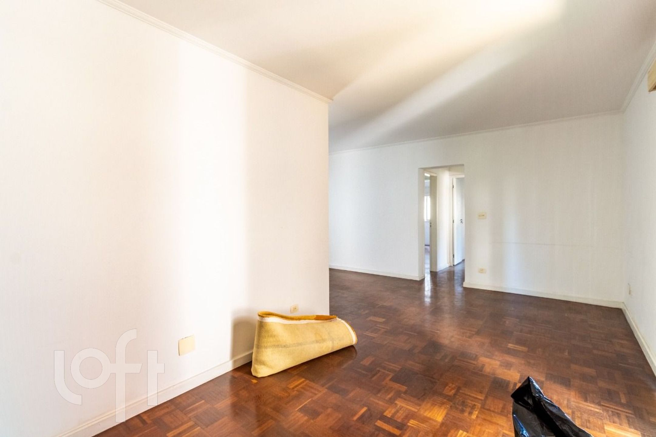 Apartamento à venda com 2 quartos, 83m² - Foto 4