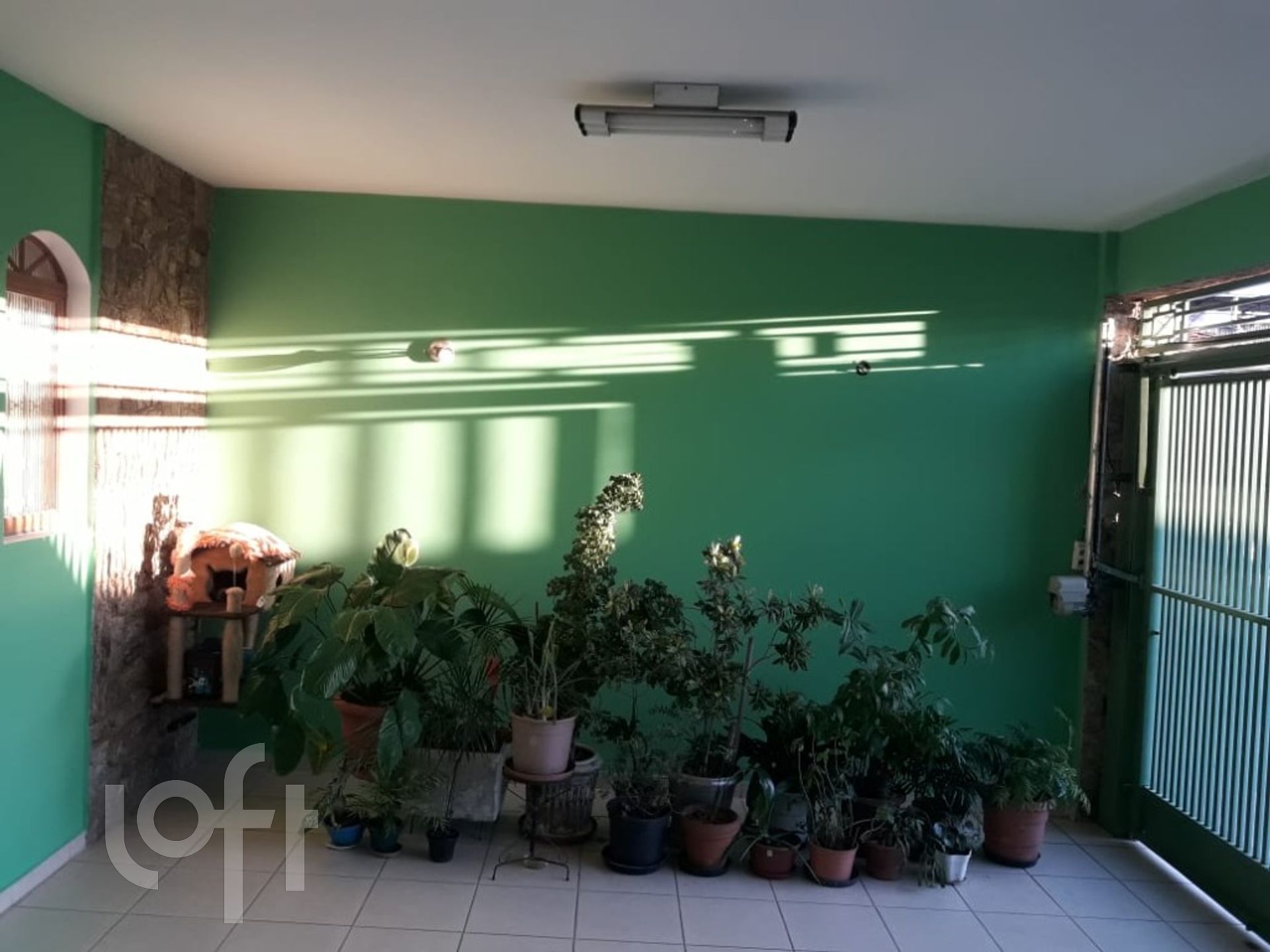 Casa à venda com 3 quartos, 228m² - Foto 4