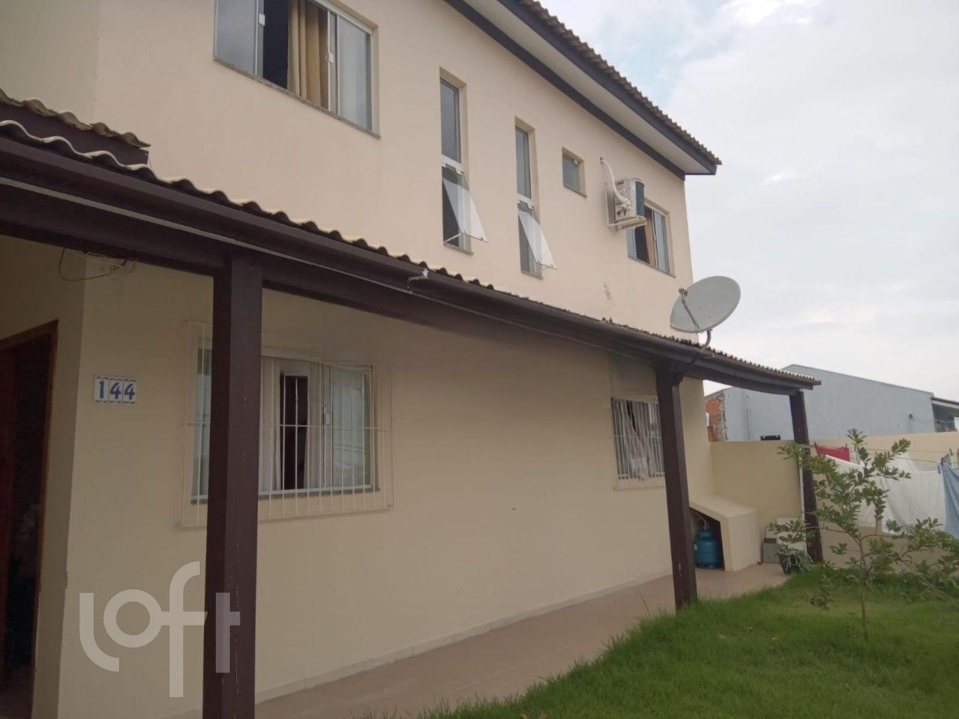 Casa Residencial com 80m², 2 quartos, 2 garagens, no bairro Capoeiras em Florianópolis