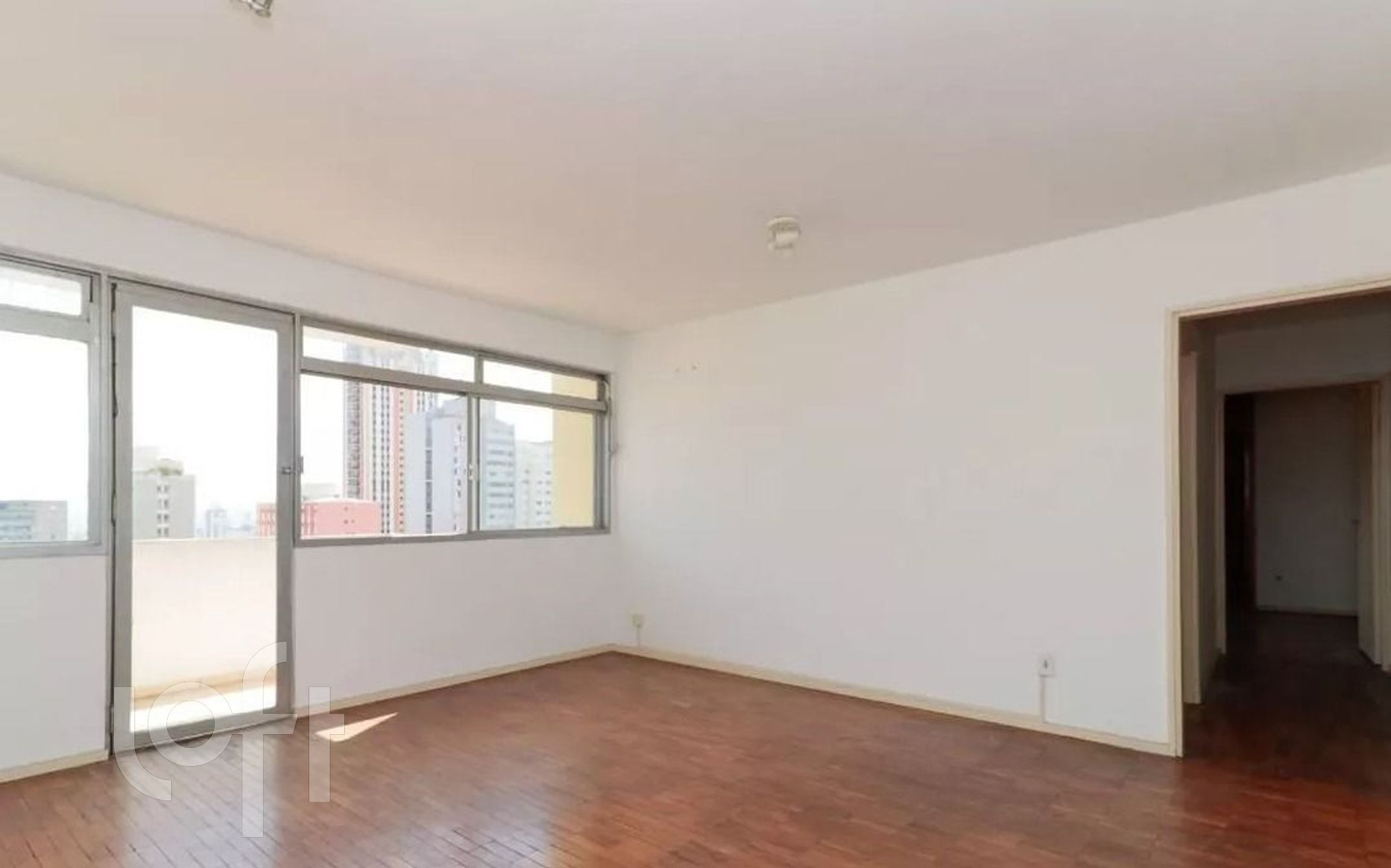 Apartamento à venda com 3 quartos, 107m² - Foto 2