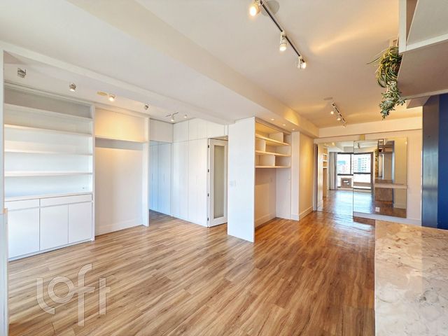 Apartamento com 72m², 2 dormitórios, 1 suíte, 2 vagas, Cidade Baixa em Porto Alegre