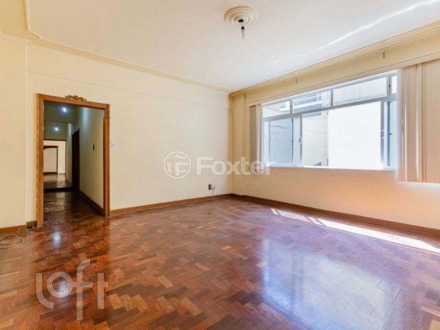 Apartamento com 116m², 3 dormitórios, 2 vagas, Independência em Porto Alegre