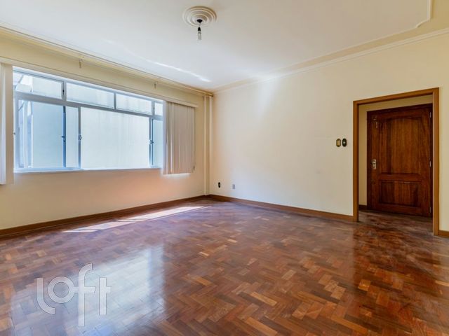 Apartamento com 116m², 3 dormitórios, 2 vagas, Independência em Porto Alegre