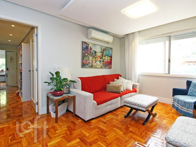 Apartamento com 104m², 3 dormitórios, 2 vagas, Higienópolis em Porto Alegre