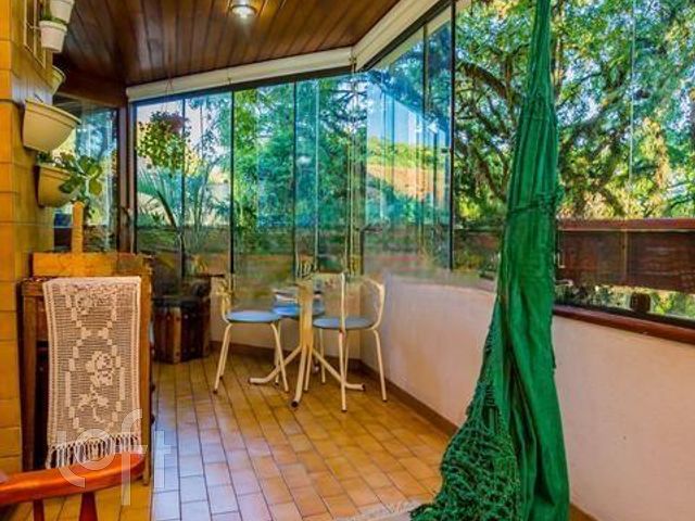 Apartamento com 164m², 3 dormitórios, 1 suíte, 3 vagas, São João em Porto Alegre