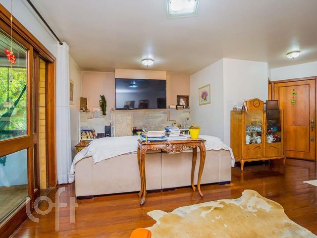 Apartamento com 164m², 3 dormitórios, 1 suíte, 3 vagas, São João em Porto Alegre