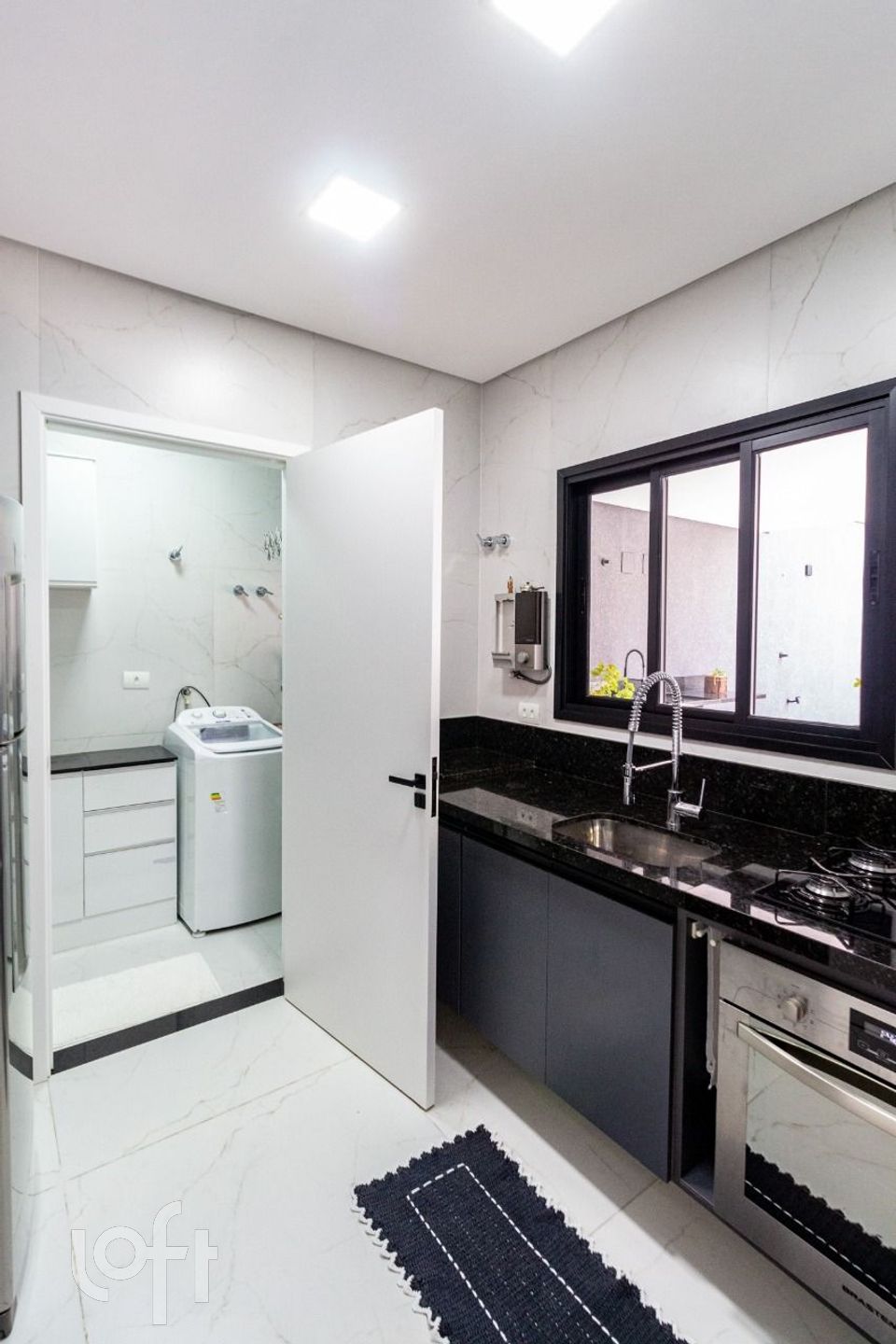 Casa à venda com 3 quartos, 180m² - Foto 4