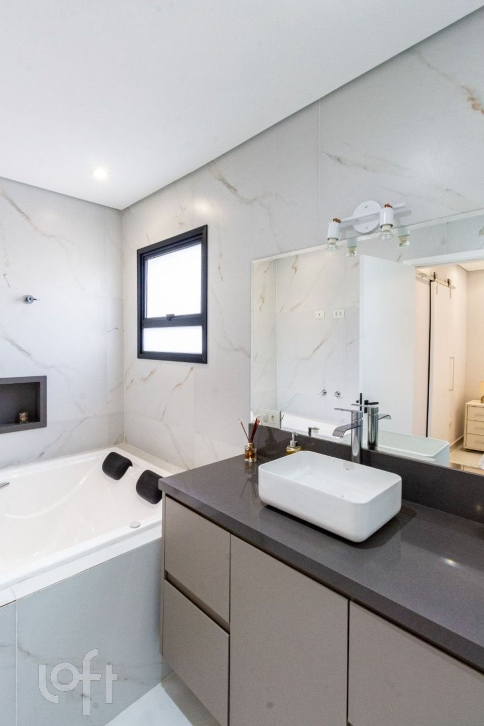 Casa à venda com 3 quartos, 180m² - Foto 11