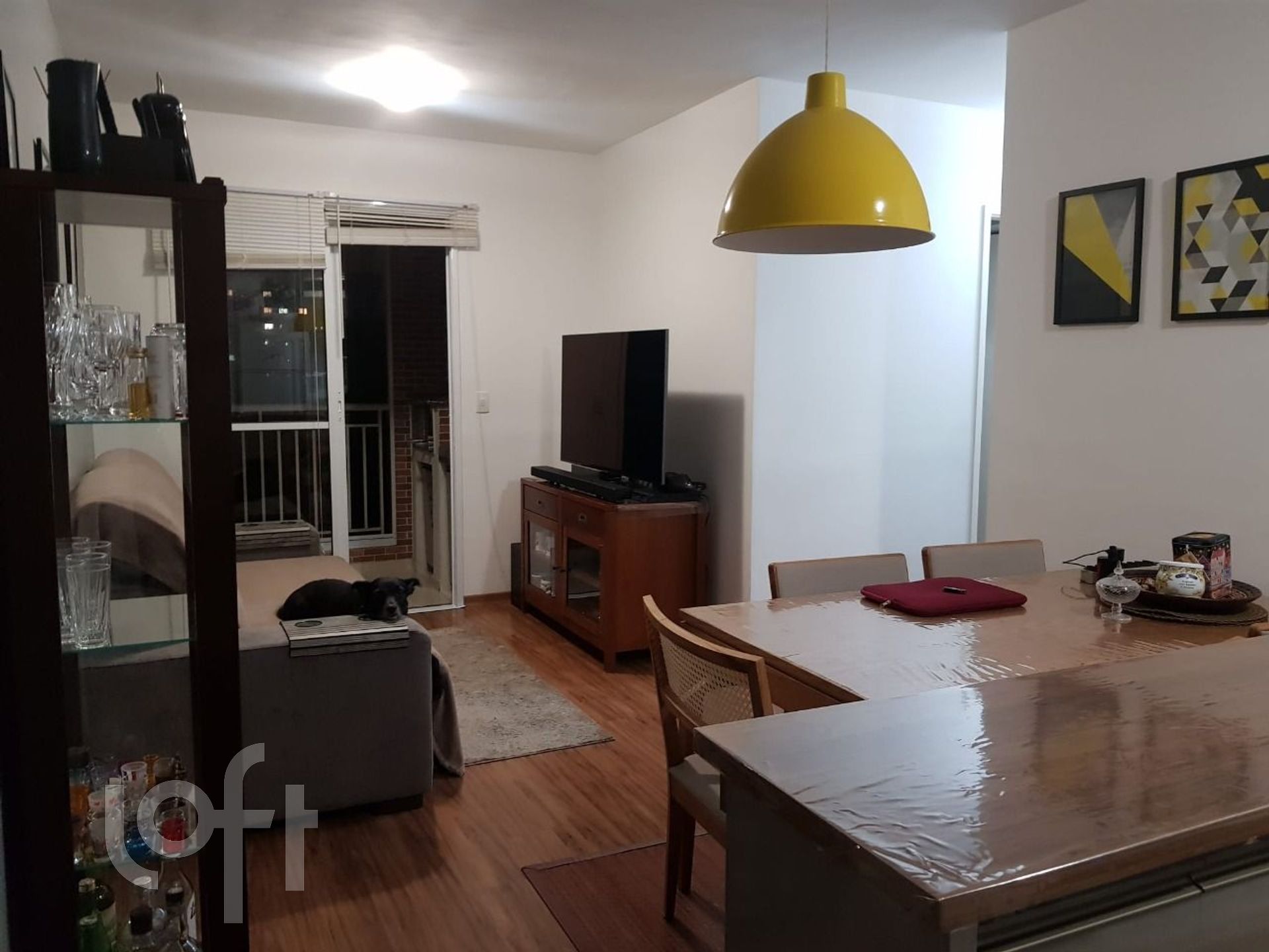 Apartamento à venda com 3 quartos, 75m² - Foto 2