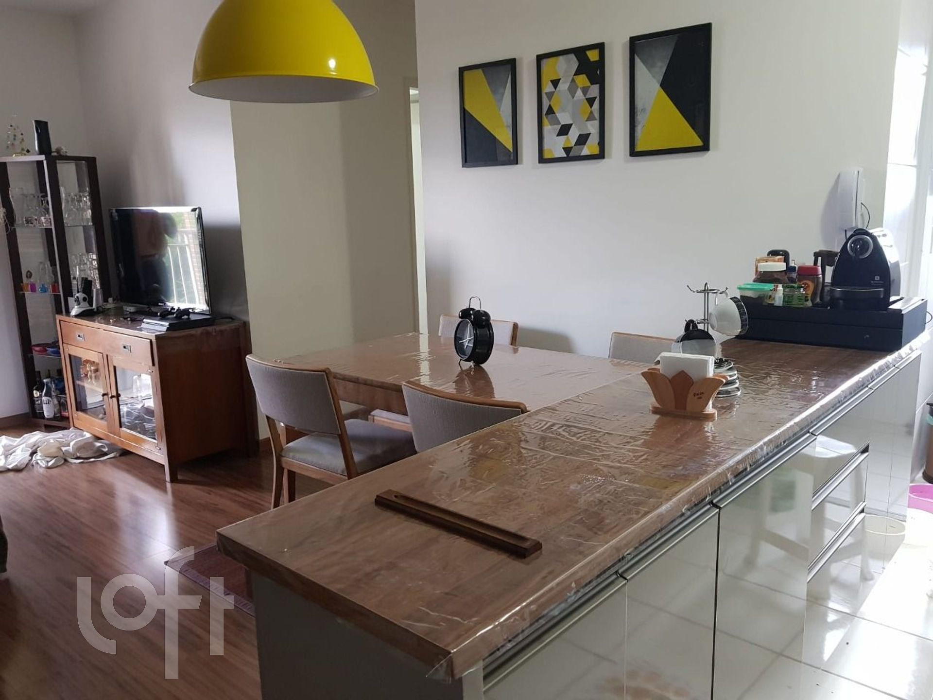 Apartamento à venda com 3 quartos, 75m² - Foto 4