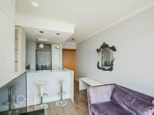 Apartamento com 36m², 1 dormitório, 1 vaga, Três Figueiras em Porto Alegre