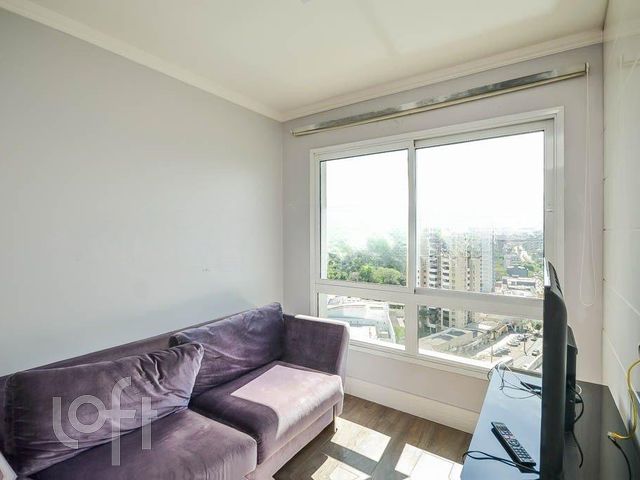 Apartamento com 36m², 1 dormitório, 1 vaga, Três Figueiras em Porto Alegre