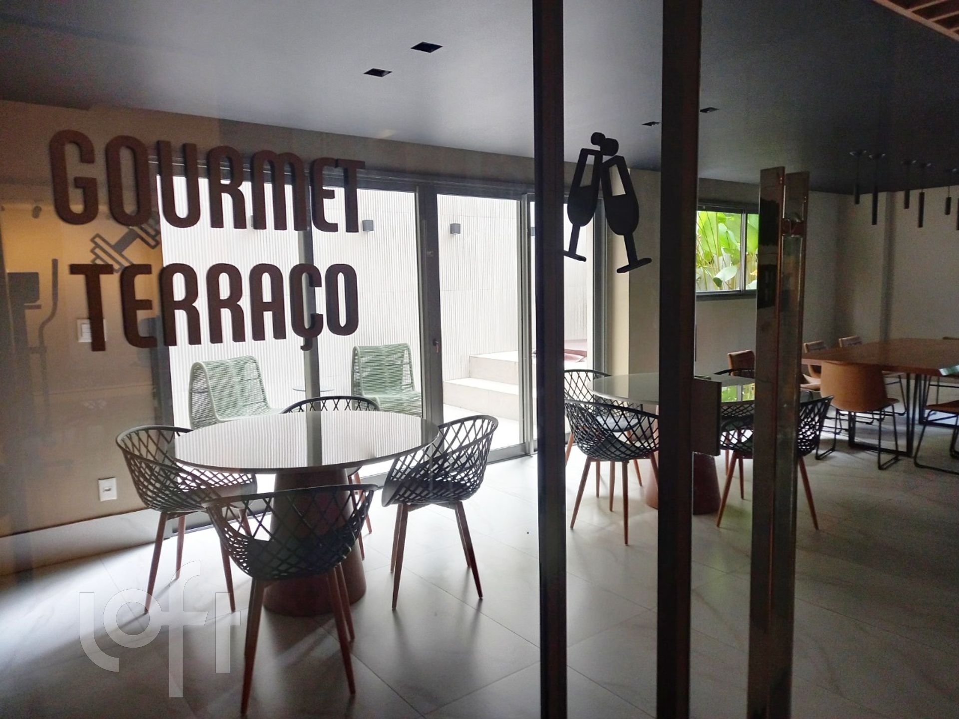 Apartamento à venda com 2 quartos, 68m² - Foto 17