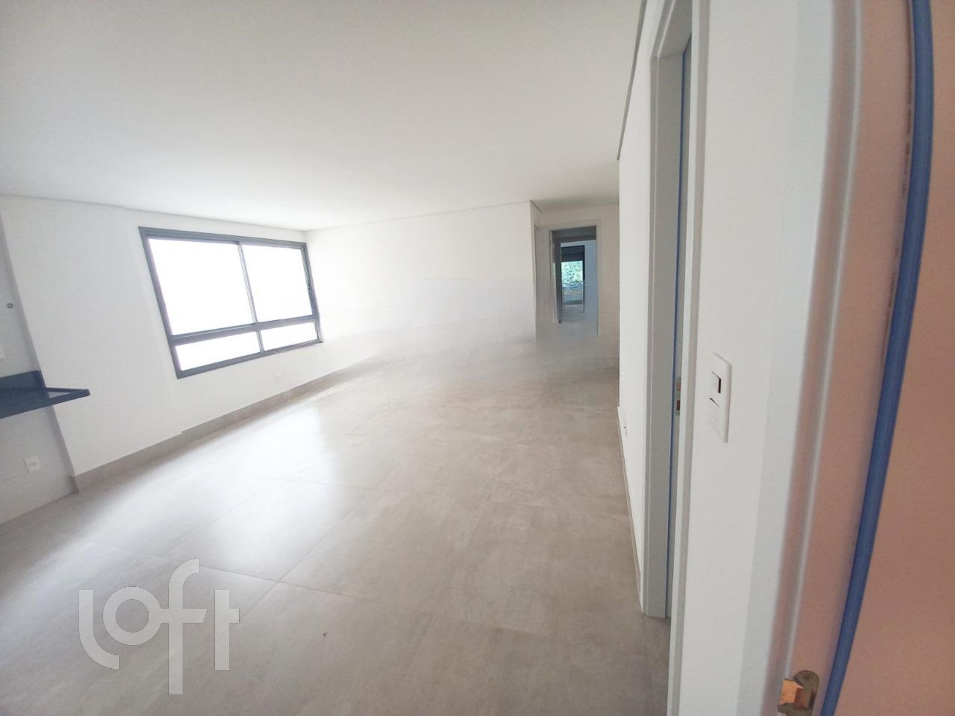 Apartamento à venda com 2 quartos, 68m² - Foto 2