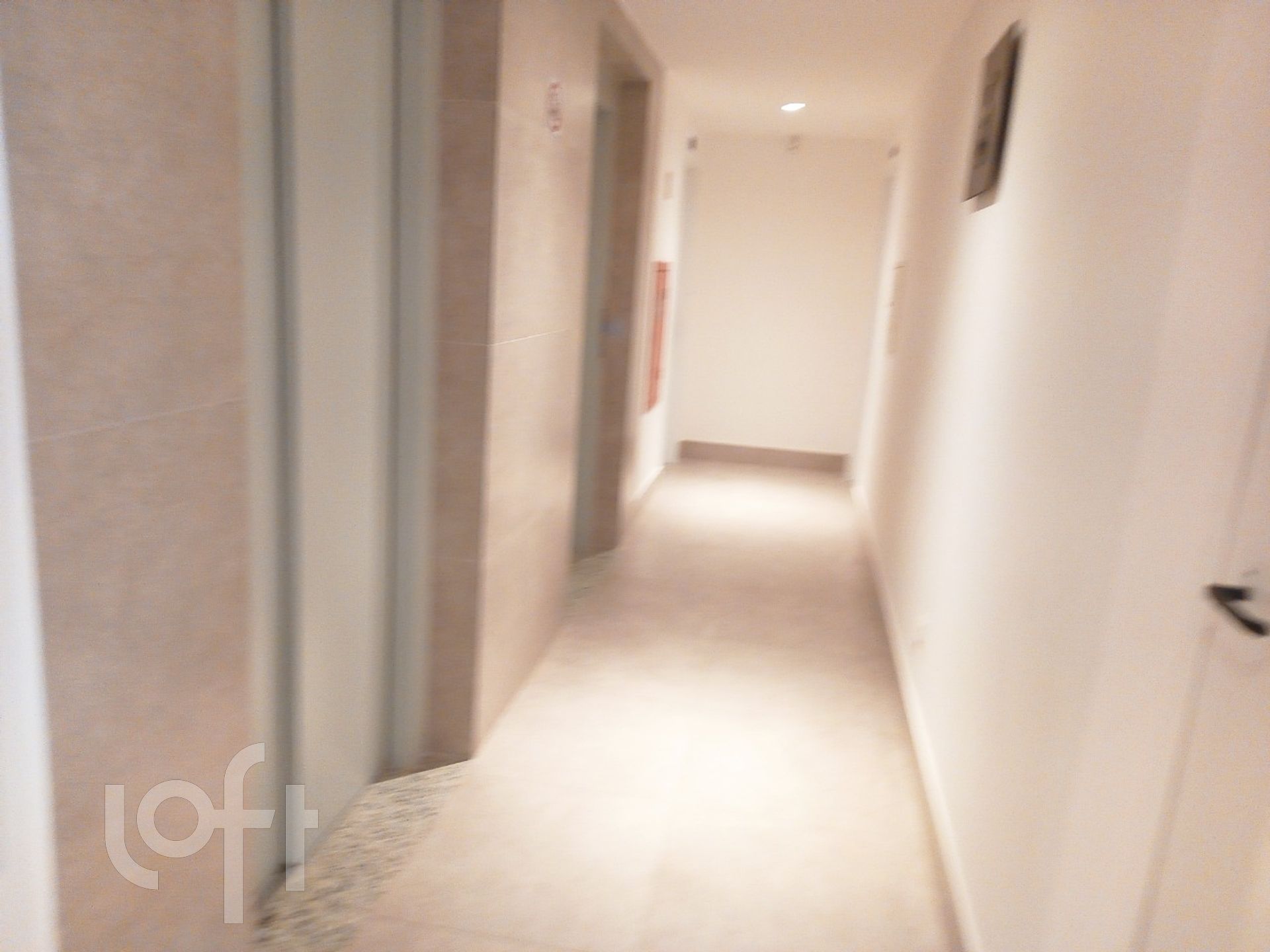 Apartamento à venda com 2 quartos, 68m² - Foto 15