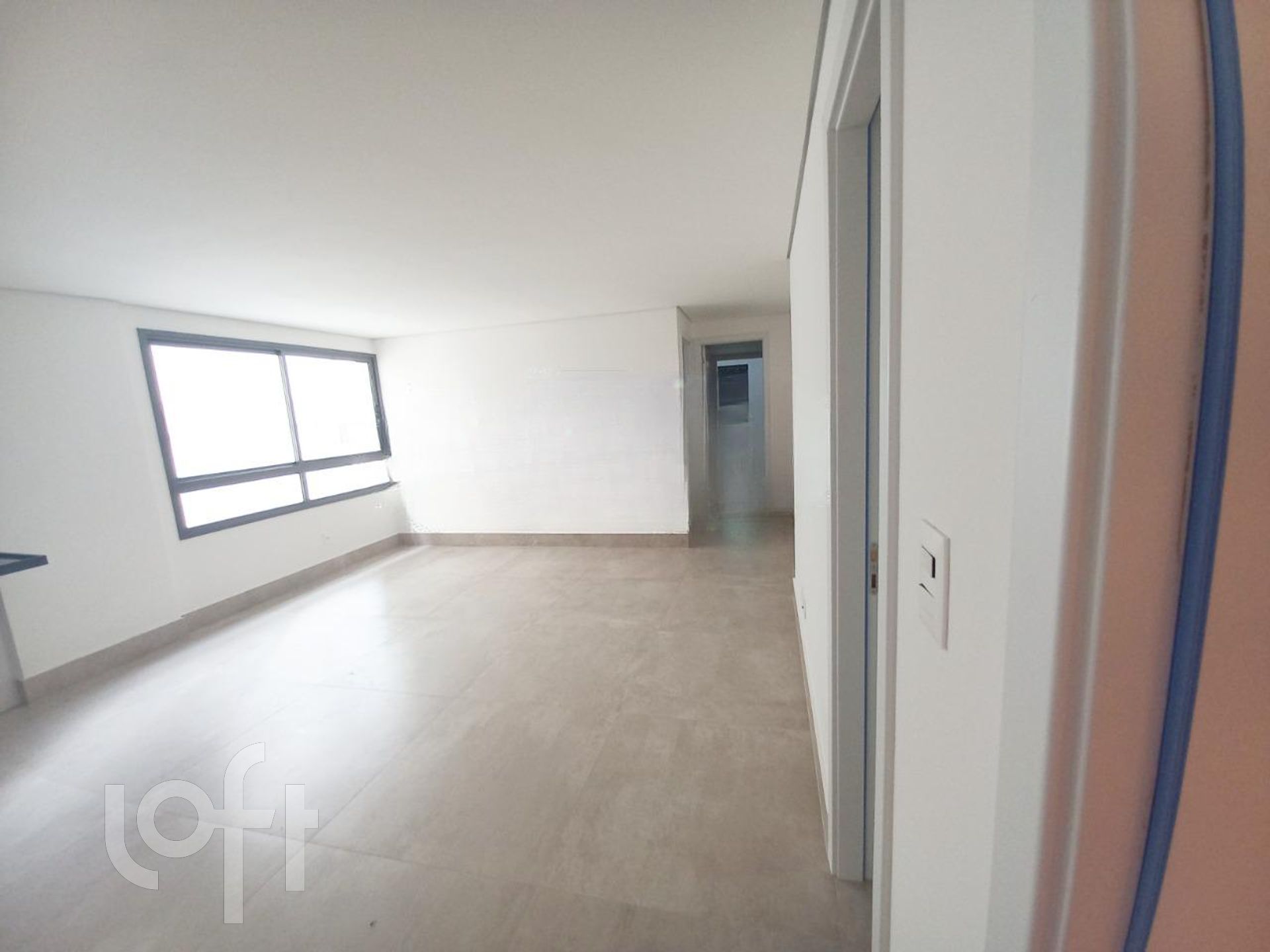 Apartamento à venda com 2 quartos, 68m² - Foto 1