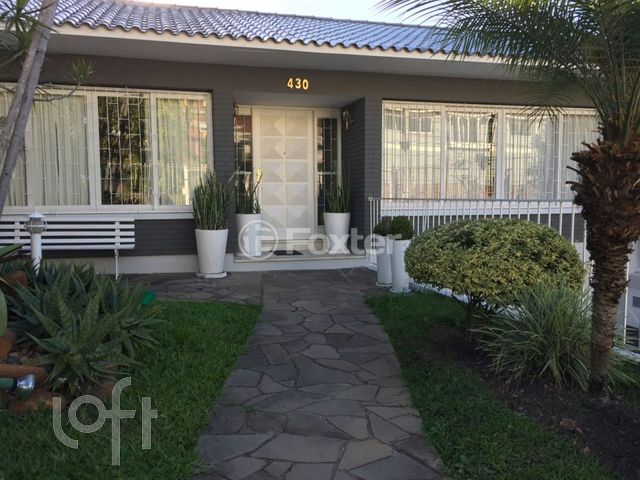 Casa com 392m², 5 dormitórios, 2 suítes, 5 vagas, Chácara das Pedras em Porto Alegre