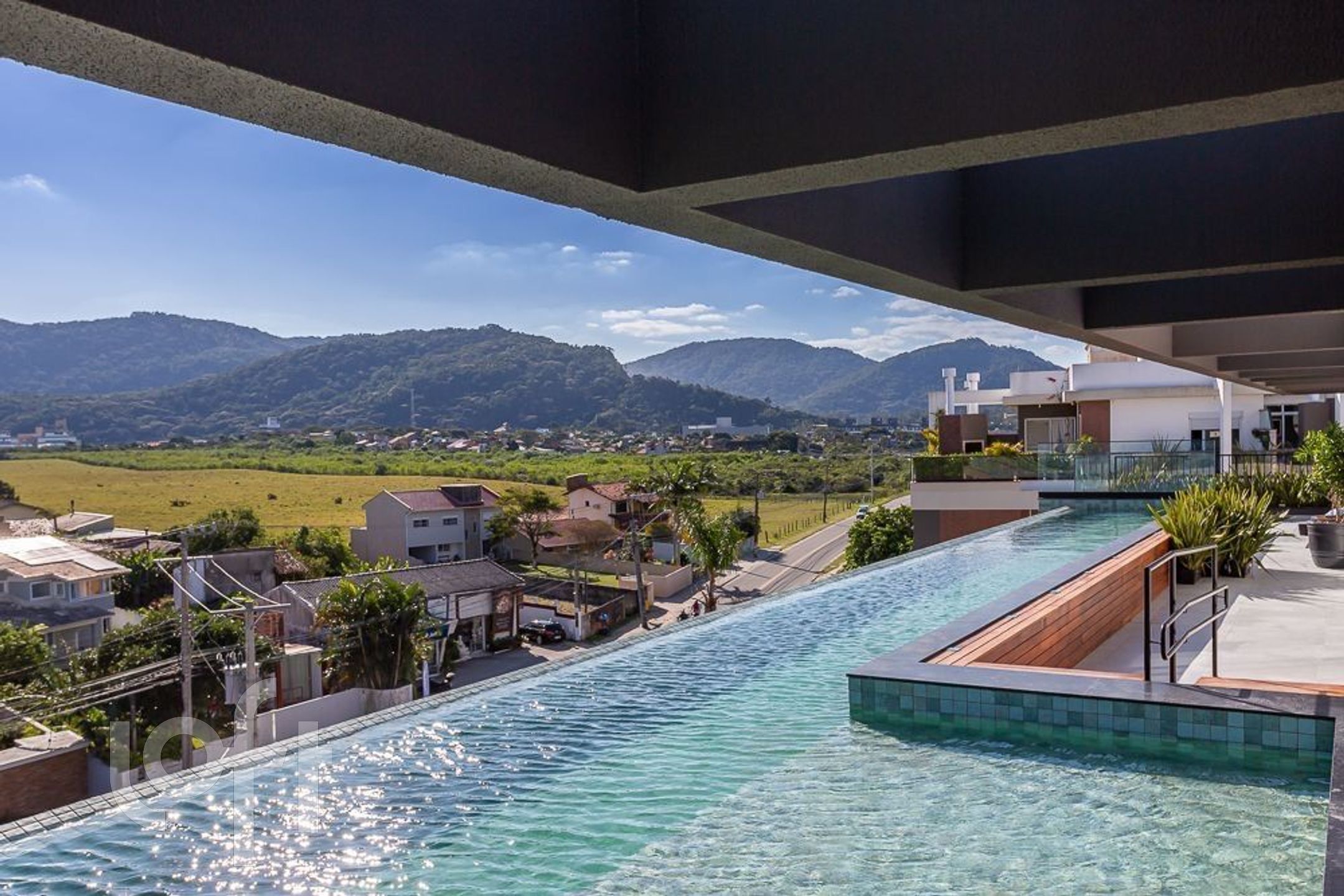 Apartamento à venda em Campeche Norte com 44 m², 1 quarto, 1 suíte, 1 vaga