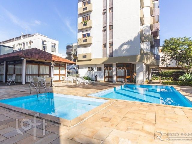 Apartamento com 271m², 3 dormitórios, 1 suíte, 2 vagas, Petrópolis em Porto Alegre