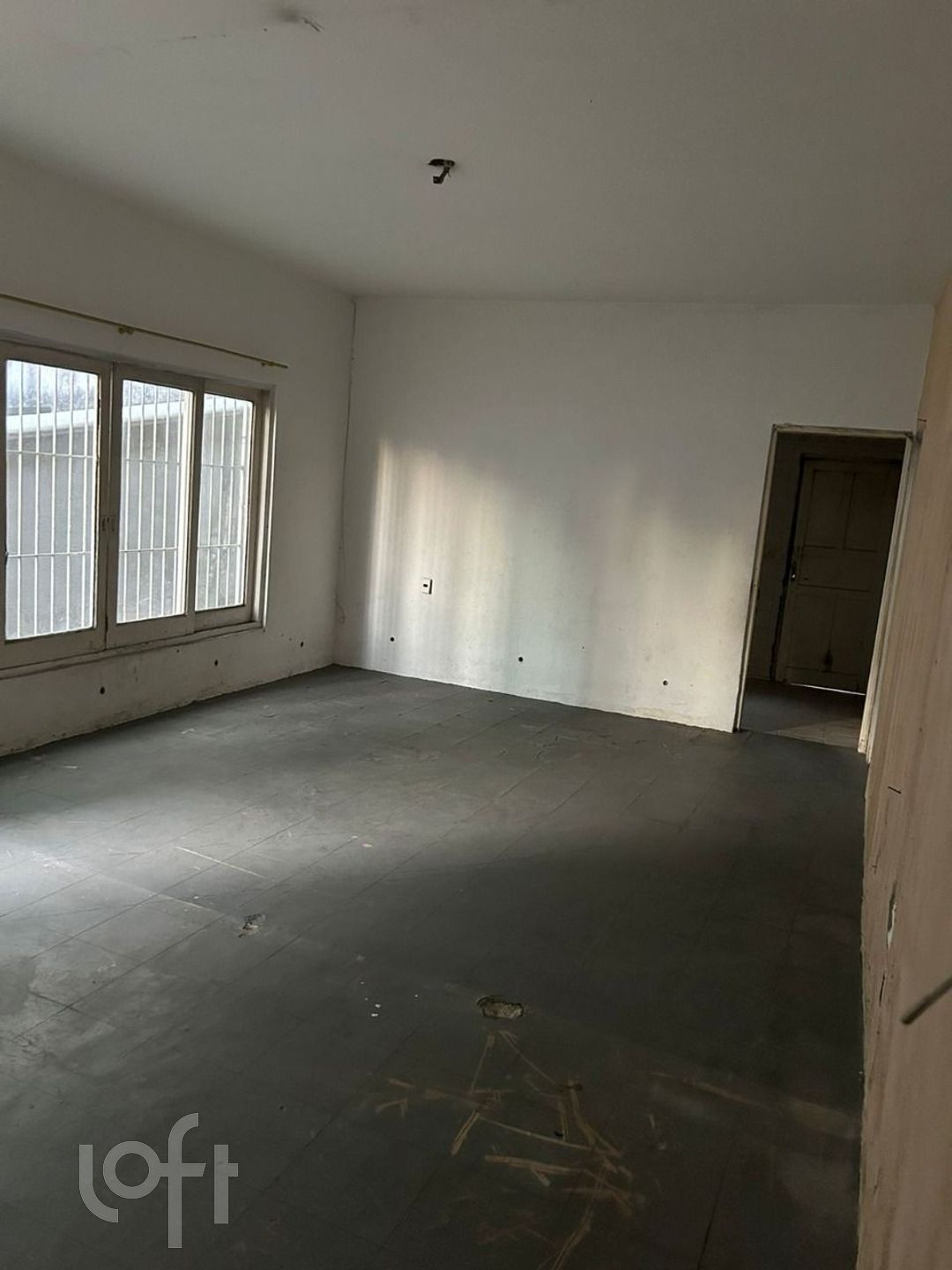 Casa à venda com 3 quartos, 200m² - Foto 2