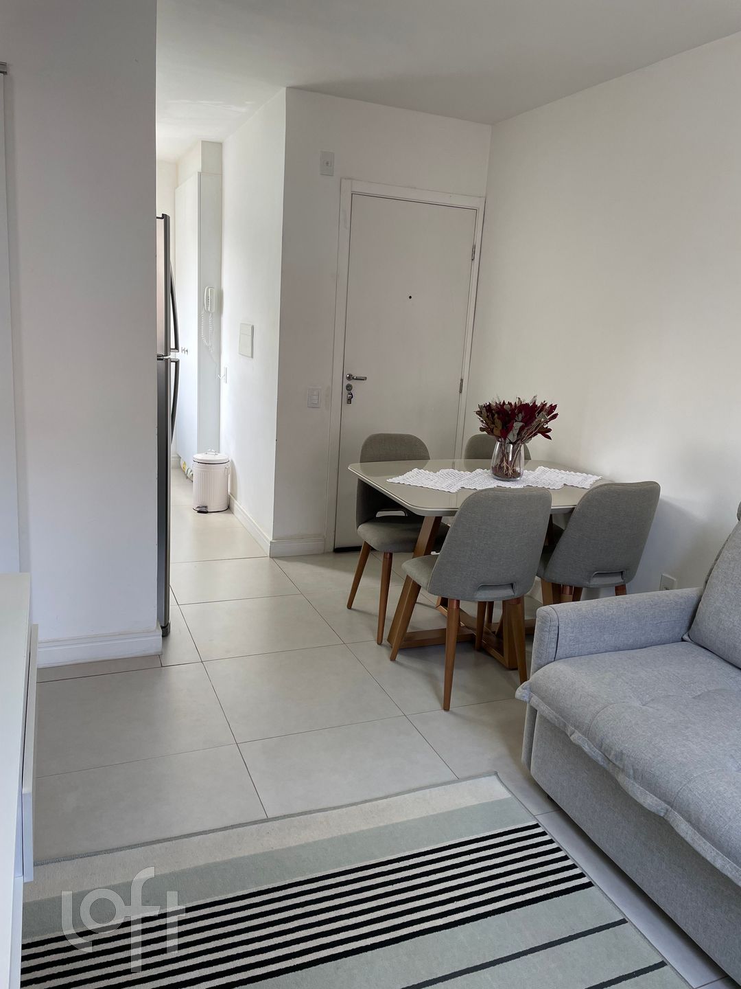 Apartamento à venda com 2 quartos, 38m² - Foto 3