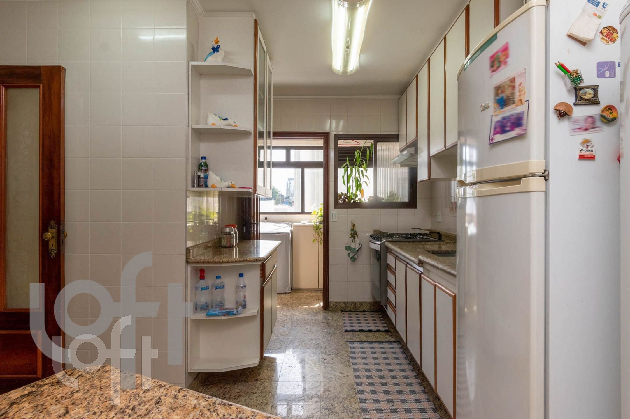 Apartamento à venda com 3 quartos, 185m² - Foto 35